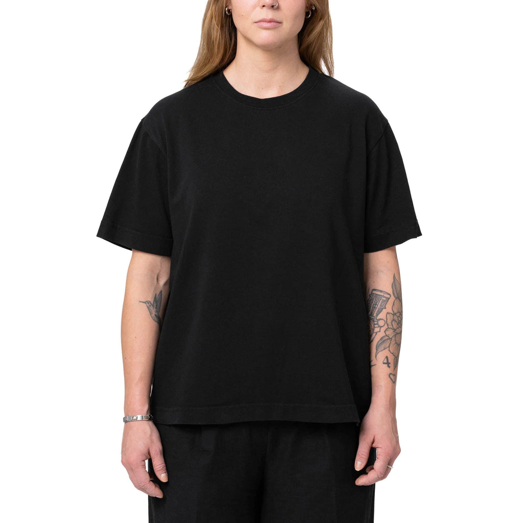 Crew Essentials By Hel Goods BLANCO - Modern Fit T-Paita - Musta