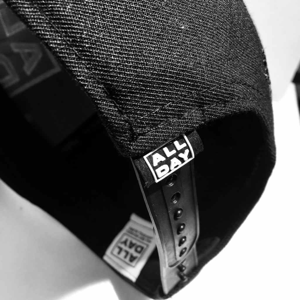 All Day - Snapback - Musta